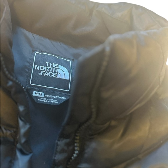 The North Face Women’s 550 Down Puffer Vest (Size M) - Picture 3 of 3